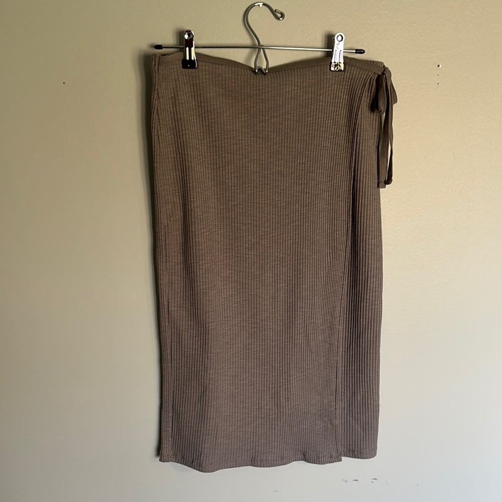 NWT Joe Fresh midi skirt